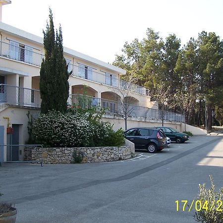 Auberge De Jeunesse Jas De Bouffan Aix-en-Provence Buitenkant foto