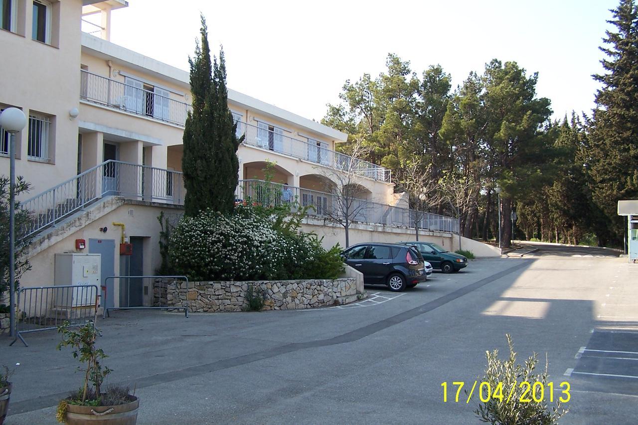 Auberge De Jeunesse Jas De Bouffan Aix-en-Provence Buitenkant foto