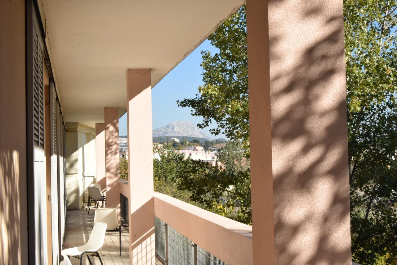 Auberge De Jeunesse Jas De Bouffan Aix-en-Provence Buitenkant foto